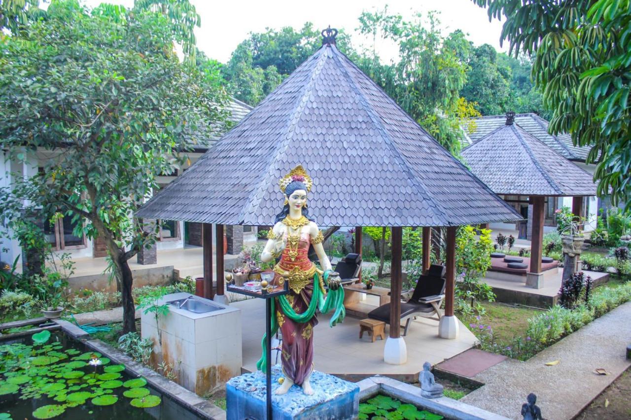 Araminth Guest House And Spa Lovina  Exterior photo